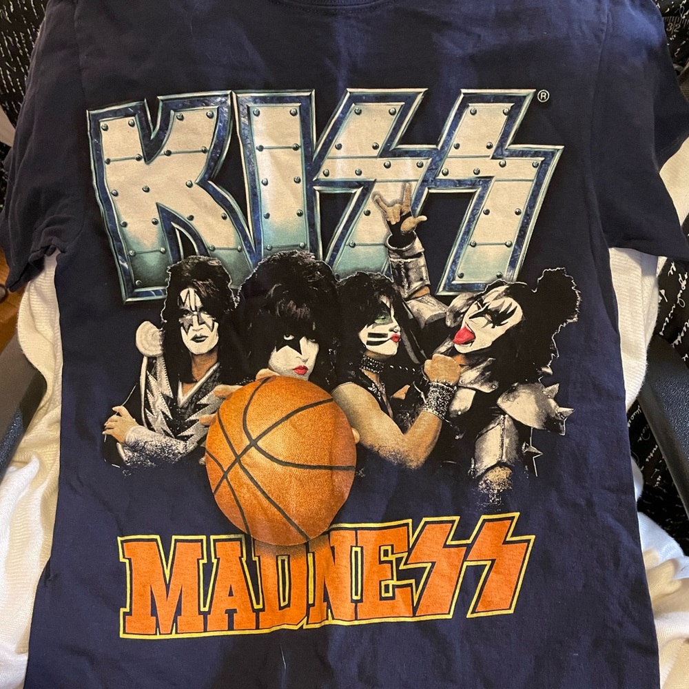 Rare Kiss concert shirt from a one off show (not a tour).